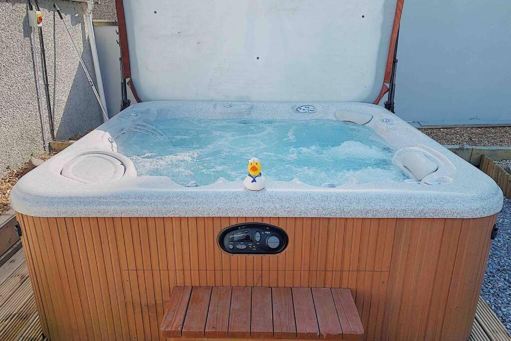 Highland Hottub Retreat, On Nc500 Villa Inverness Exterior photo